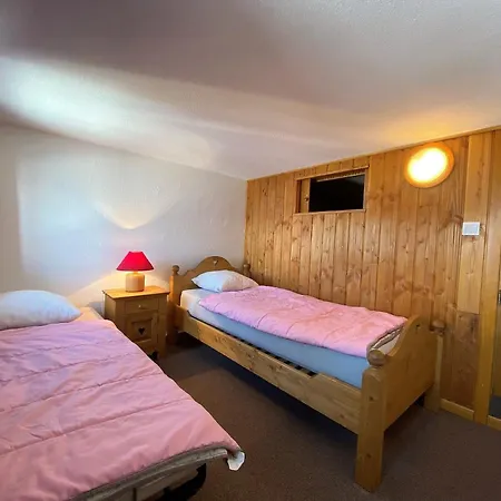 아파트 Silveralp - Location: Duplex Renove En Dernier Etage, Proche Garderie Et Ecole De Mae-9064 *